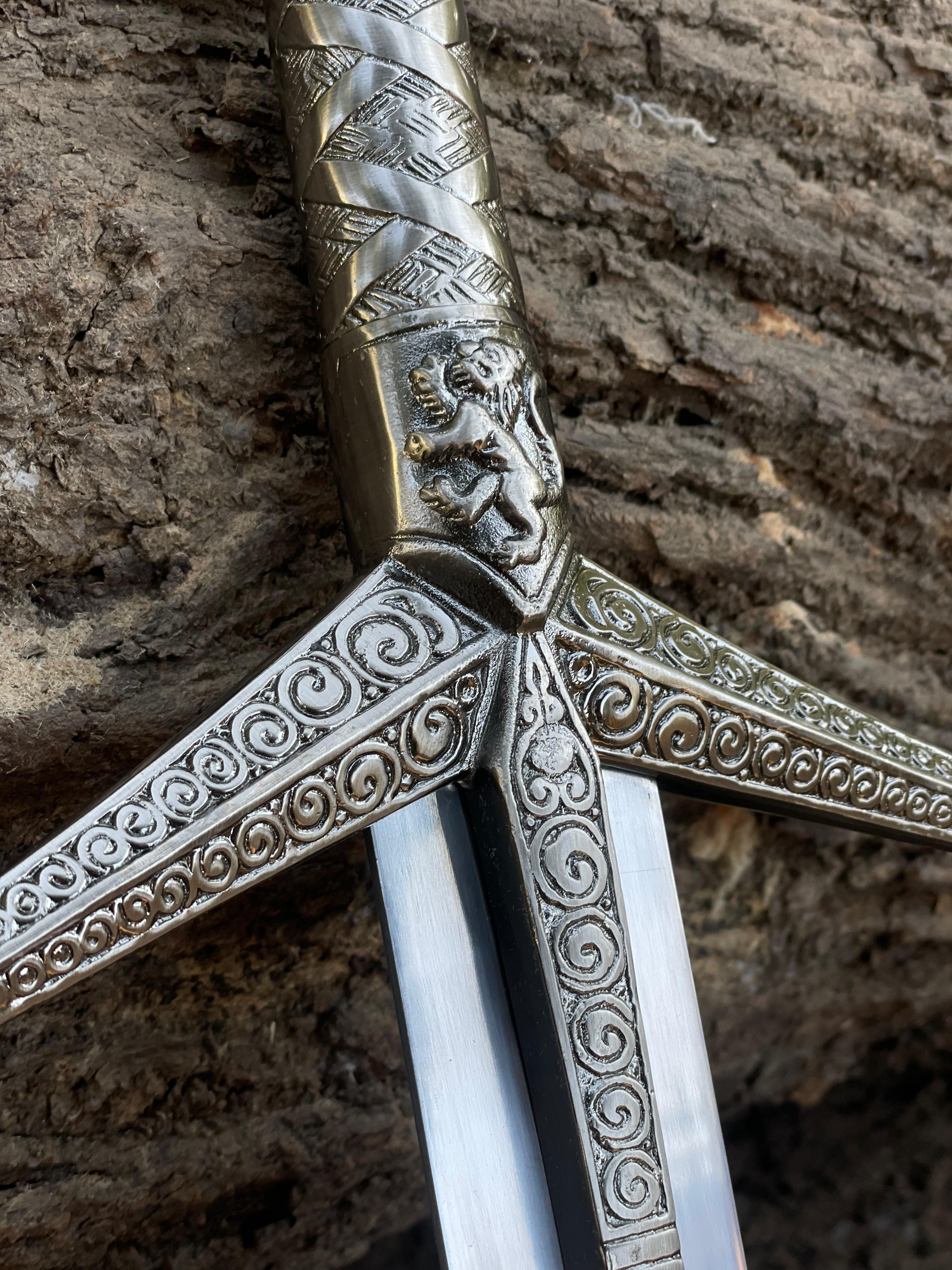 Scottish Claymore Sword – 42" Hand-Forged Highland Greatsword | Historical Two-Handed Scottish Sword Replica | Premium Collectible by Raptor Blades