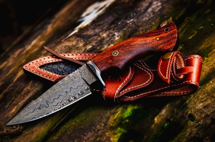 Hand-Forged 512-Layer Damascus Outdoor Knife with Walnut Handle