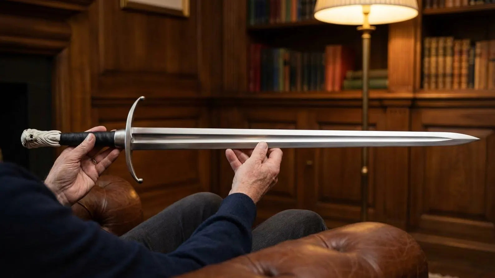 Game of Thrones Longclaw Sword Replica – Jon Snow Sword – Direwolf Pommel Medieval Sword – Fantasy Collectible Cosplay Prop