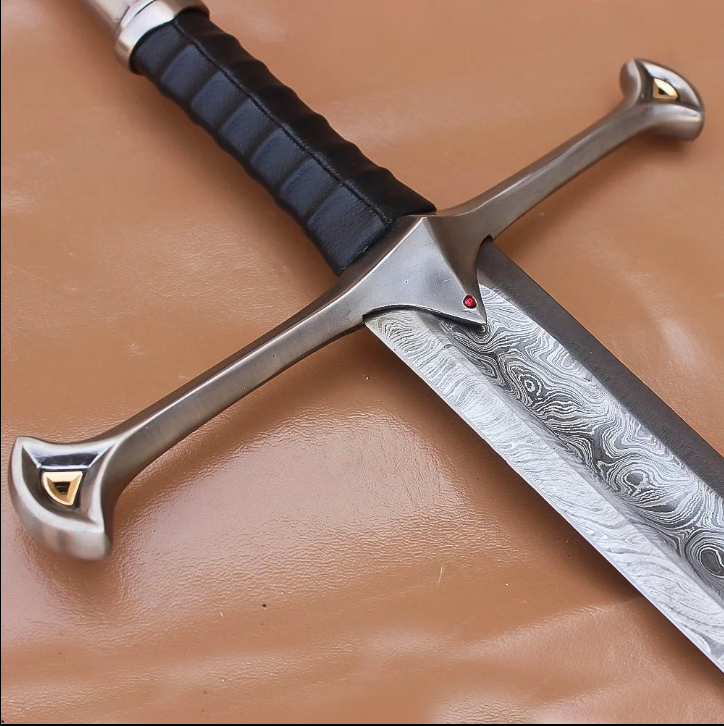 Anduril Narsil Sword Replica With Wooden Plaque And Scabbard